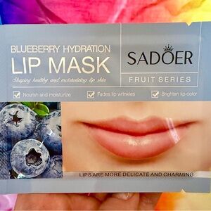 💙 Sadoer 🫐 Blueberry Hydration Lip Mask (Fades lines, brightens)